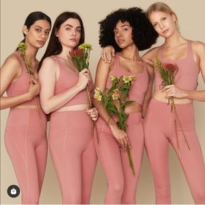 Girlfriend Collective Set